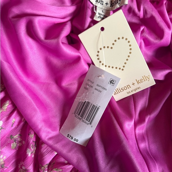 Chic Pink Halter backless romper - Picture 7 of 9